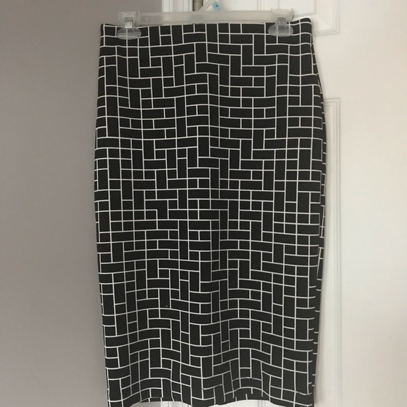 Vince Camuto pencil Skirt - Picture 1 of 5